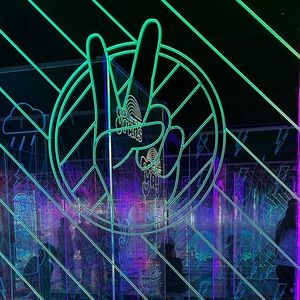 Meet your Posher, Candace